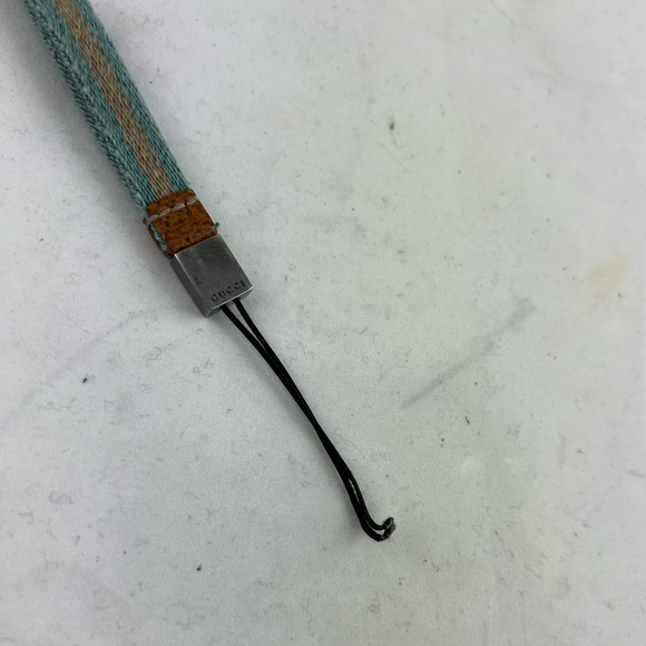 Gucci Camera/Phone Wristlet - Picture 4 of 4